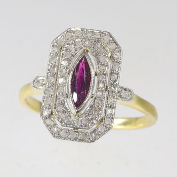 Vintage French Belle Epoque diamond and ruby engagement ring by Artista Desconocido