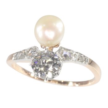 Vintage antique diamond and pearl engagement ring made around 1895 by Artiste Inconnu