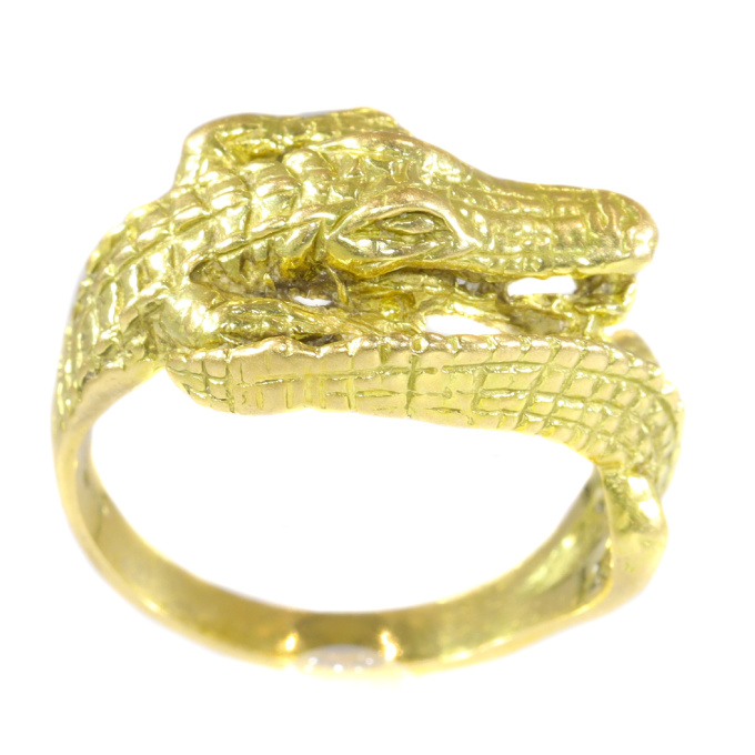 Vintage 18K gold crocodile/alligator ring wrapped around the finger by Unknown artist