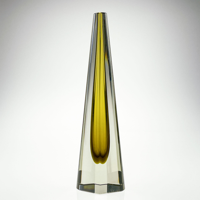 A freeblown glass art-object “Obeliski”, model KF246 – Nuutajärvi-Notsjö Finland, 1963 by Kaj Franck