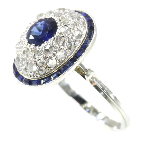 Vintage Art Deco diamond and sapphire engagement ring by Unbekannter Künstler