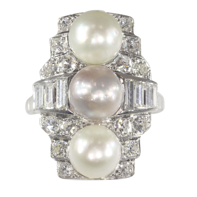 Vintage Art Deco diamond and pearl engagement ring by Artista Sconosciuto