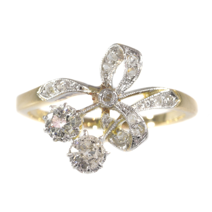 Charming Belle Epoque ring with diamonds by Artista Sconosciuto