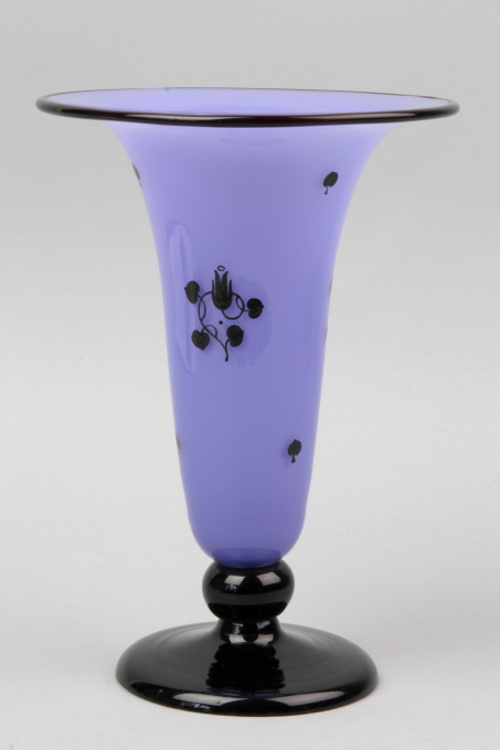 Lilac Vase by Onbekende Kunstenaar