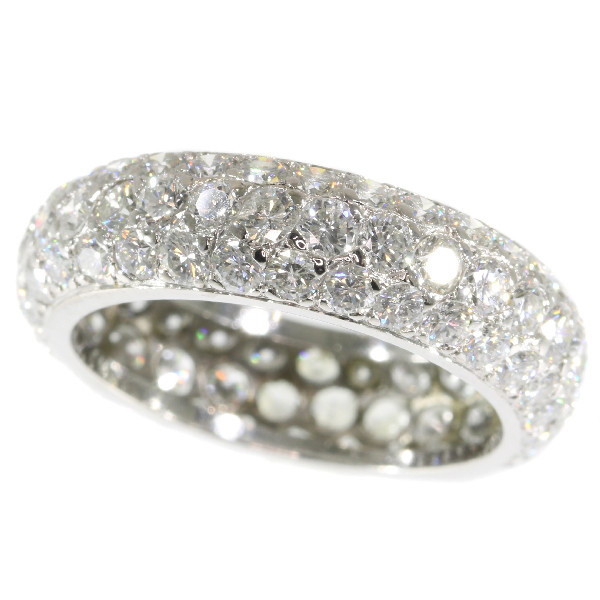 Vintage eternity band with over 5 crts of brilliant cut diamonds (90 stones!) by Artista Desconhecido