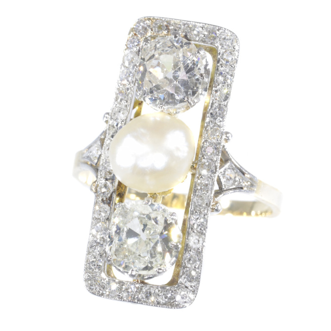 Large impressive Belle Epoque Art Deco diamond and pearl engagement ring by Onbekende Kunstenaar