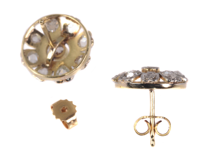 Belle Epoque / Art Deco diamond earstuds by Onbekende Kunstenaar