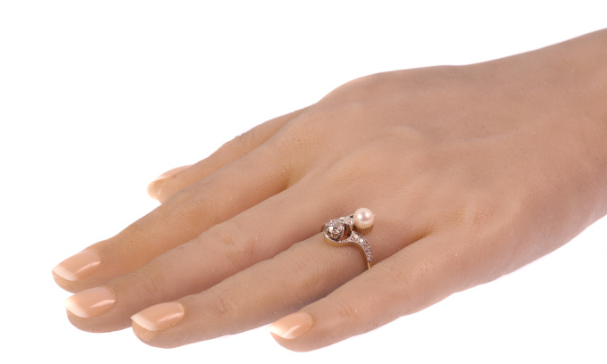 Belle Epoque diamond and pearl engagement ring model toi et moi by Unbekannter Künstler