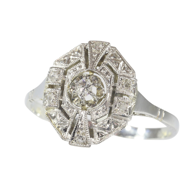 French Vintage Art Deco 18K and platinum ring with diamonds by Artista Desconhecido