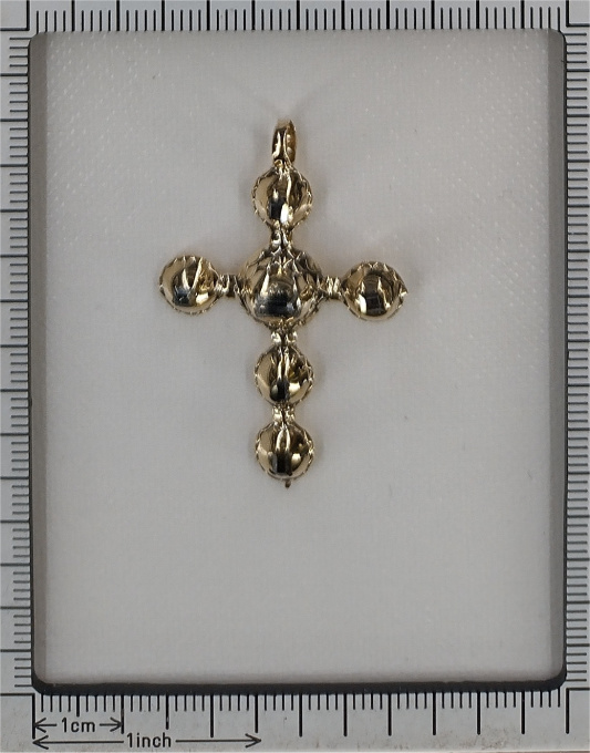 Antique diamond cross by Artista Sconosciuto