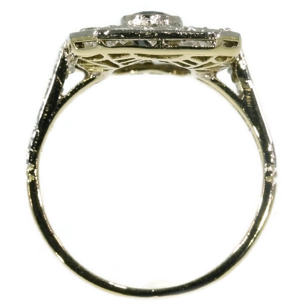 Diamond and sapphire Art Deco engagement ring by Onbekende Kunstenaar