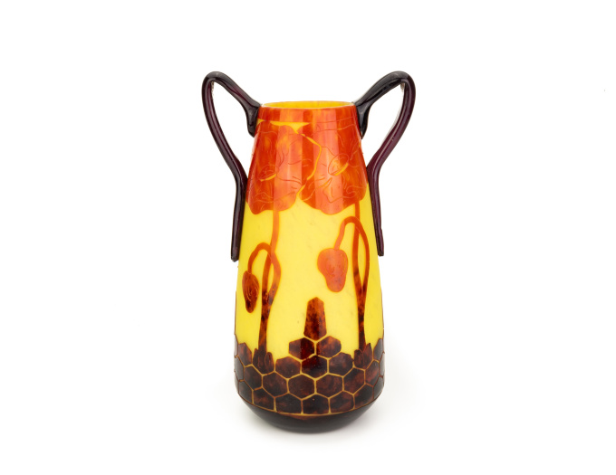 Le Verre Français – Art Deco vase with handles executed in the “Pavots” motif – 1923 / 1926 by Charles Schneider