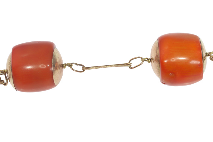 Antique 14K double row necklace with exceptional large coral beads by Artista Desconocido