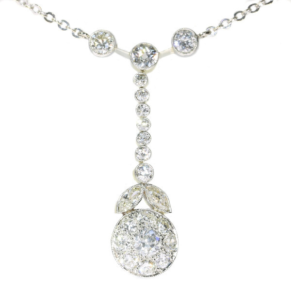French Art Deco diamond pendant by Artista Desconhecido