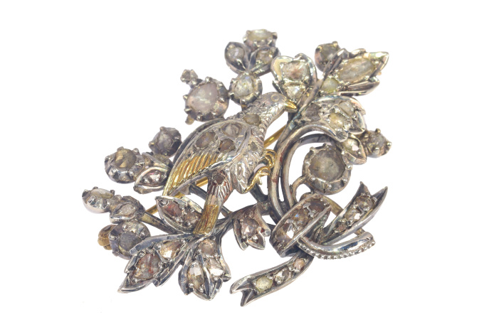 Victorian diamond brooch bird sitting on flower branch by Onbekende Kunstenaar
