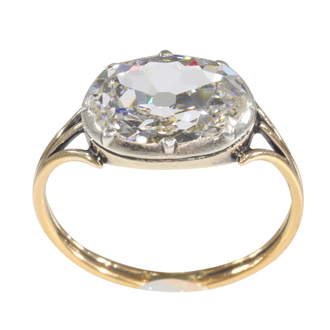 Antique Georgian grand oval diamond solitair engagement ring by Onbekende Kunstenaar