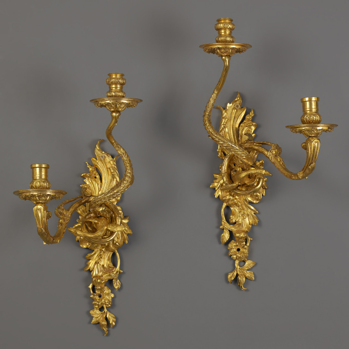 Pair of French Early Ormolu Wall Sconces by Artista Desconocido