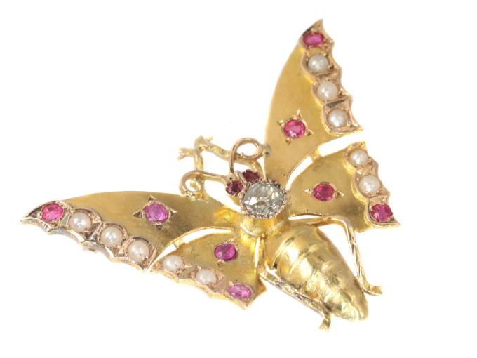 Antique gold Victorian butterfly brooch by Unknown artist