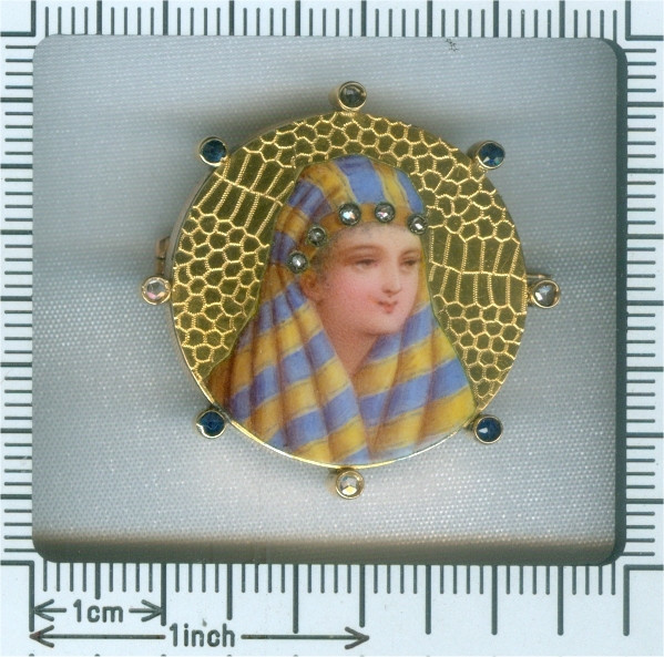 Typical late 19th cent. gold enameled brooch with bedouin woman by Artista Sconosciuto