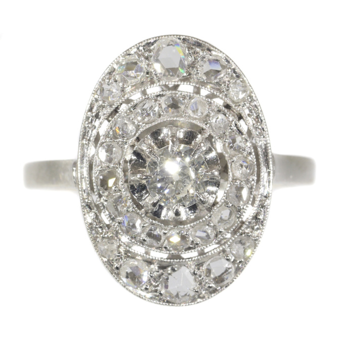 French Vintage Art Deco diamond engagement ring by Onbekende Kunstenaar