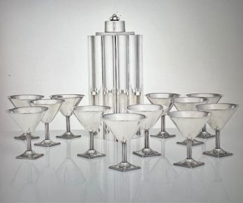 Zilveren Coctailset shaker & 12 cups by Artista Desconocido