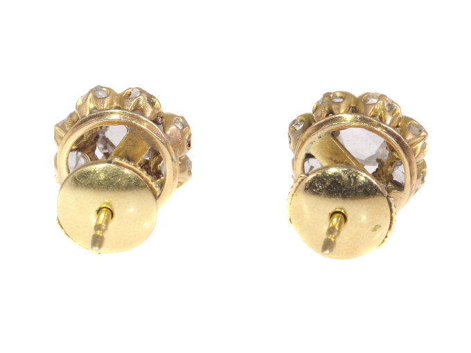 Antique Victorian 18K gold earstuds with 18 rose cut diamonds by Artiste Inconnu