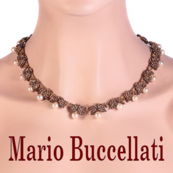 Mario Buccellati Vintage Fifties gold and silver pearl neck jewel necklace with grape leaf motive by Buccellati