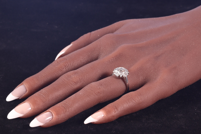 Vintage 1920's Art Deco diamond engagement ring by Artista Sconosciuto