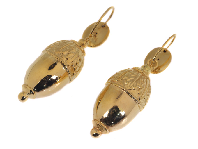 Antique Victorian 18K gold acorn motive earrings by Unknown Artist