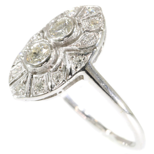 White gold Art Deco engagement ring with diamonds by Onbekende Kunstenaar