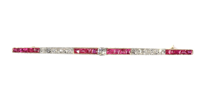 Art Deco ruby and diamond bar brooch by Artista Sconosciuto