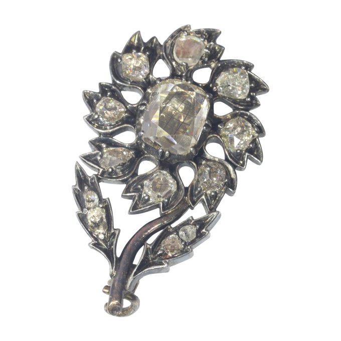 Antique Baroque diamond pin by Artista Desconhecido