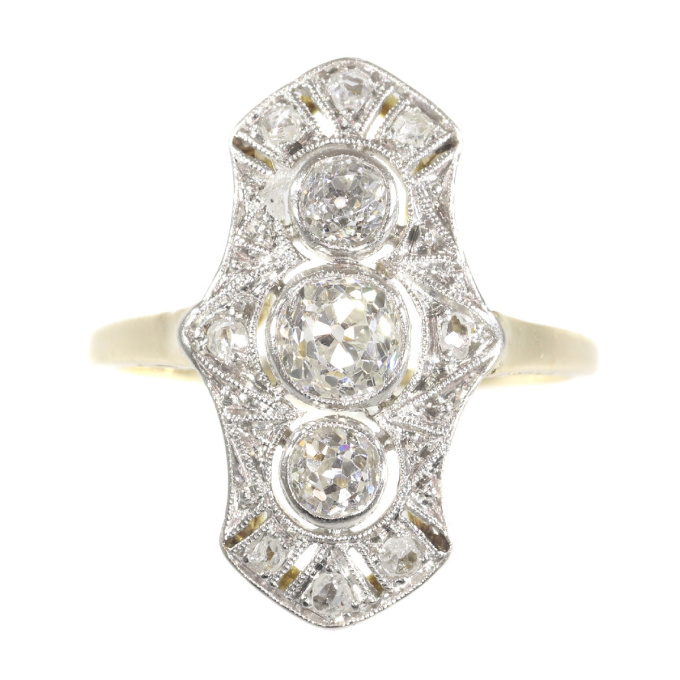 Original Vintage Belle Epoque diamond engagement ring by Onbekende Kunstenaar