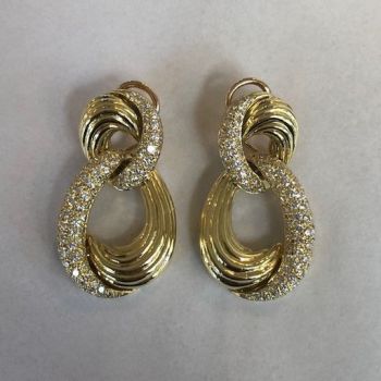 Earrings diamonds and gold by Unknown artist