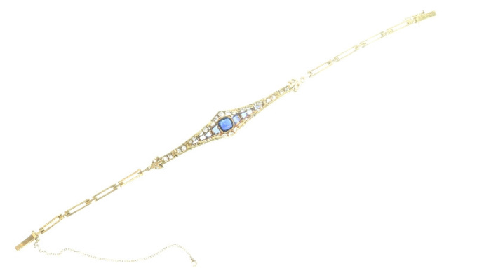 Belle Epoque gold and platinum bracelet with diamonds and sapphires by Unbekannter Künstler