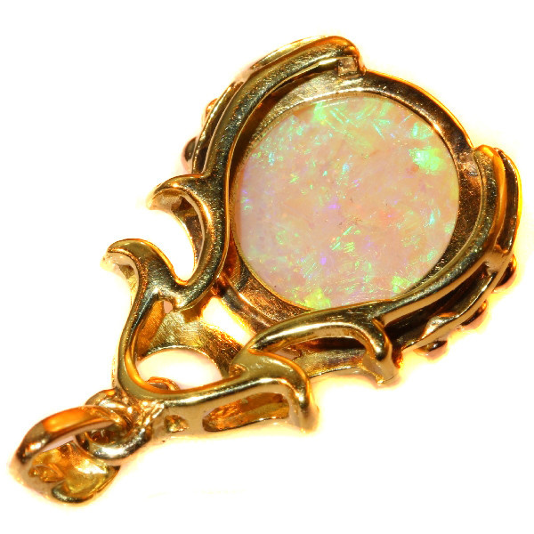 Vintage multi colour gold pendant with cabochon opal Style Japonais by Artiste Inconnu