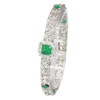 High quality platinum Art Deco bracelet with 140 diamonds and top emeralds by Unknown Artist