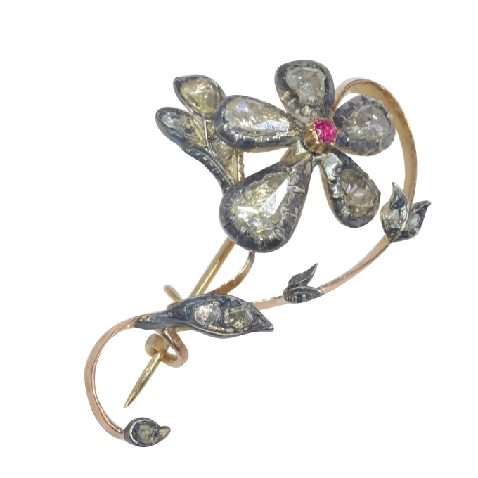 Vintage antique Victorian flower branch brooch set with large pear shaped rose cut diamonds by Onbekende Kunstenaar