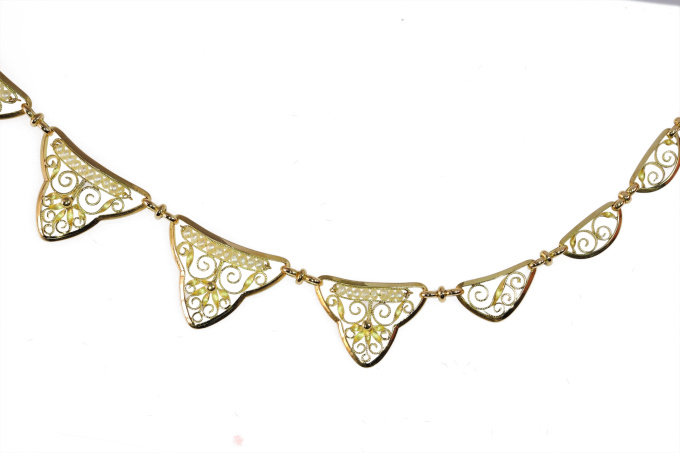 A Cascade of Bows: Victorian Gold and Pearl Necklace by Artista Sconosciuto