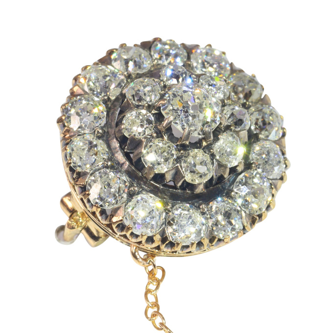 Vintage antique Victorian brooch with over 5.00 crt total diamond weight by Onbekende Kunstenaar