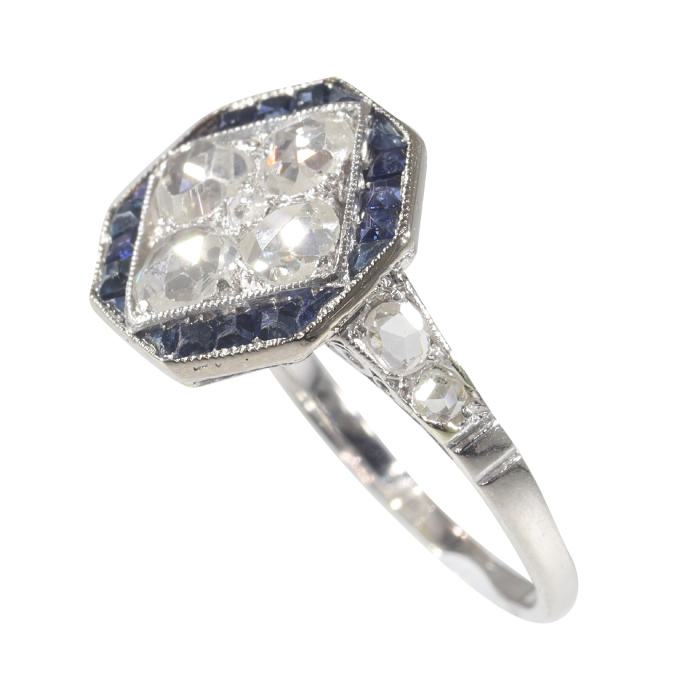 Vintage Art Deco diamond and sapphire ring by Onbekende Kunstenaar
