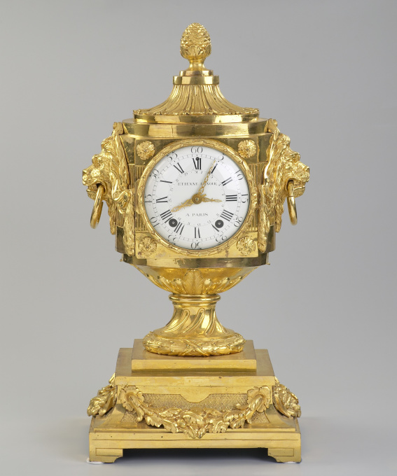 French Louis XVI Mantel Clock by Artista Desconocido