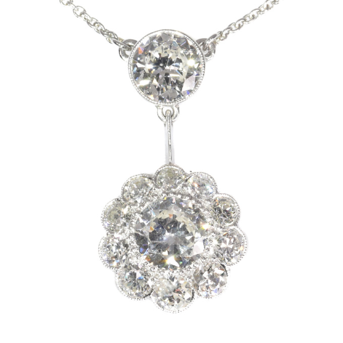 Large Art Deco diamond pendant with total 4.27 crt brilliant cut diamonds by Artista Desconhecido