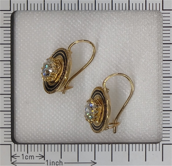 Vintage early Victorian 18K gold enameled earrings with old mine cut brilliants by Unknown Artist