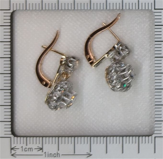 Vintage pendent diamond earrings by Artista Sconosciuto
