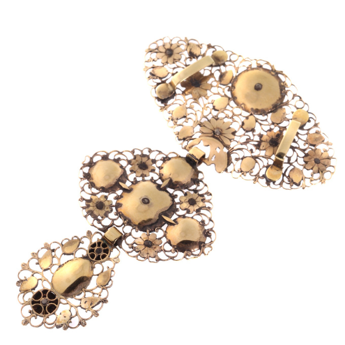 18th Century filigree gold cross pendant table cut diamonds called A la Jeanette by Artista Sconosciuto