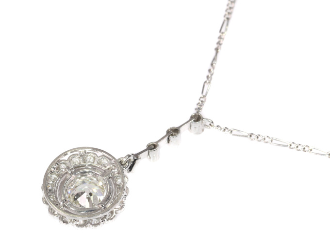 Platinum Art Deco diamond pendant on necklace by Onbekende Kunstenaar