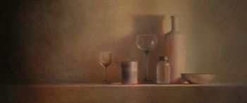 Glas en porselein stilleven by Anneke Elhorst