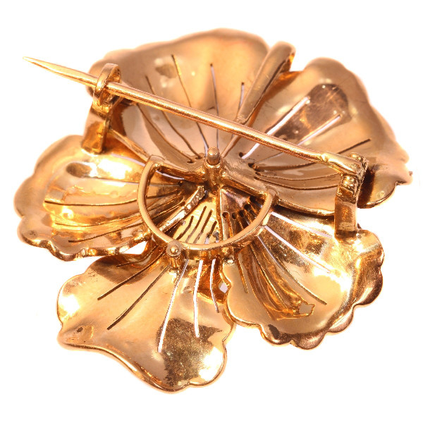 Antique gold pansy pendant and brooch symbol of love and remembrance. by Artista Sconosciuto