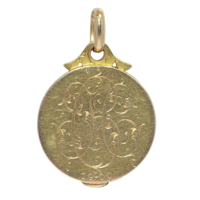 French Art Nouveau gold locket with hidden mirror by Artista Desconocido